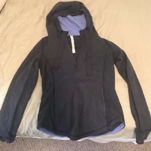 Lululemon sweatshirt- navy- size 6